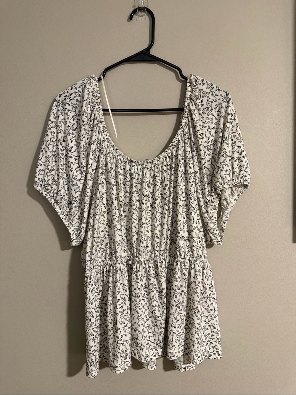 Terra & Sky White Floral Peplum Blouse